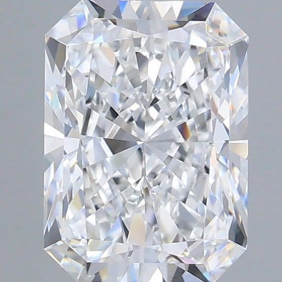 Loose Diamond - RADIANT 1.56ct D VVS1: Loose Diamond - RADIANT 1.56ct D VVS1 Source: This is a real non-mined Diamond that has been grown in a lab Shape: RADIANT Carats: 1.56 Color: D Clarity: VVS1 Certification: IGI Video: Video Link The