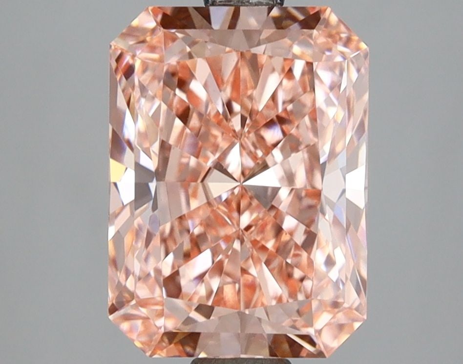 Loose Diamond - RADIANT 3.0ct Fancy Vivid Pink VS1: Loose Diamond - RADIANT 3.0ct Fancy Vivid Pink VS1 Source: This is a real non-mined Diamond that has been grown in a lab Shape: RADIANT Carats: 3.0 Color: Fancy Vivid Pink Certification: IGI Video: