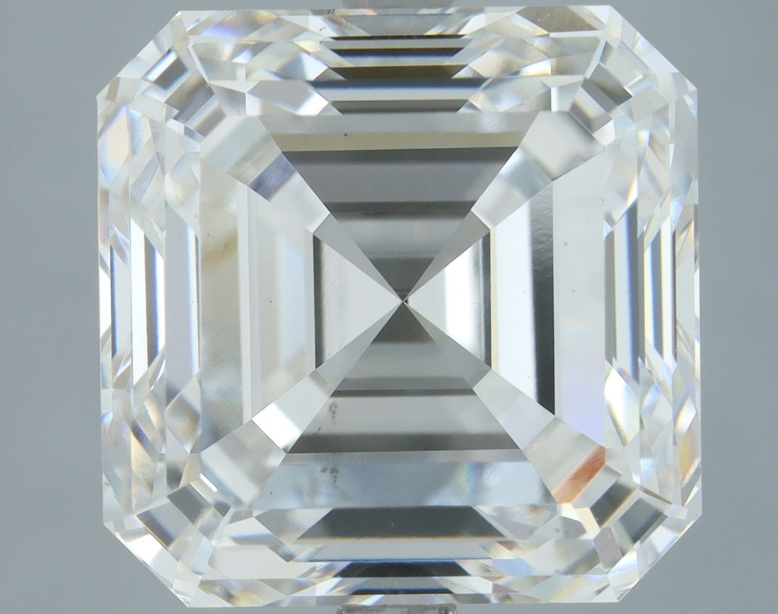Loose Diamond - SQUARE EMERALD 7.02ct E VS1: Loose Diamond - SQUARE EMERALD 7.02ct E VS1 Source: This is a real non-mined Diamond that has been grown in a lab Shape: SQUARE EMERALD Carats: 7.02 Color: E Clarity: VS1 Certification: IGI Video: