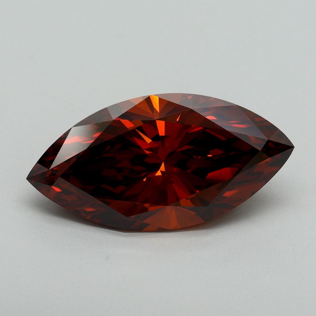 Loose Diamond - MARQUISE 6.03ct Fancy Deep Orange VS1: Loose Diamond - MARQUISE 6.03ct Fancy Deep Orange VS1 Source: This is a real non-mined Diamond that has been grown in a lab Shape: MARQUISE Carats: 6.03 Color: Fancy Deep Orange Certification: IGI Vid