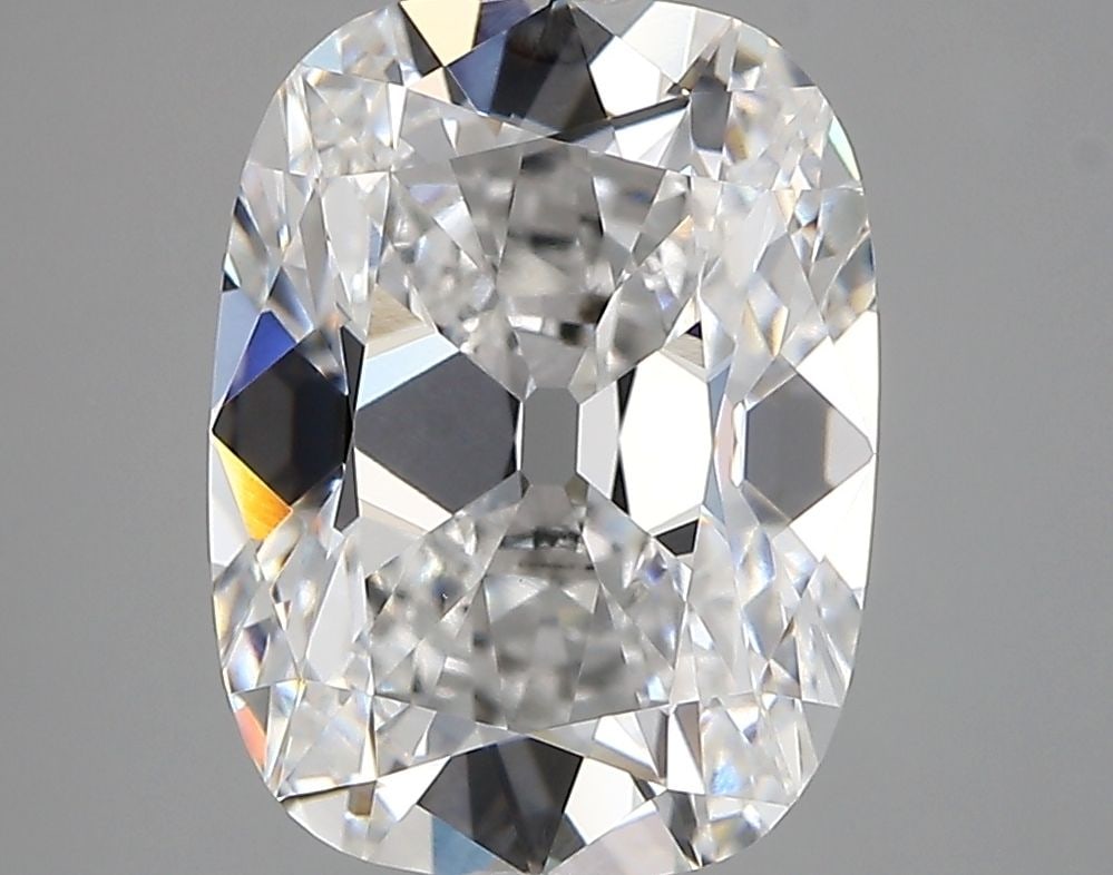 Loose Diamond - CUSHION MODIFIED 3.9ct E VVS1 (1 of 1)
