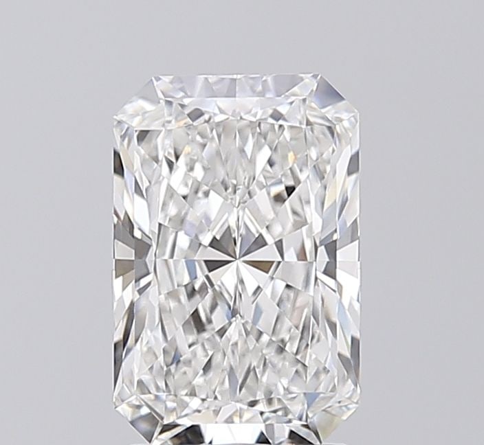 Loose Diamond - RADIANT 2.03ct E VVS1: Loose Diamond - RADIANT 2.03ct E VVS1 Source: This is a real non-mined Diamond that has been grown in a lab Shape: RADIANT Carats: 2.03 Color: E Clarity: VVS1 Certification: IGI Video: Video Link The