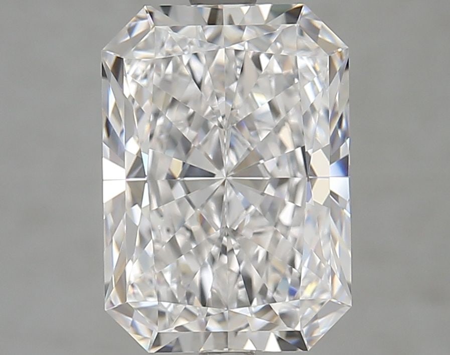Loose Diamond - RADIANT 4.0ct D VVS1: Loose Diamond - RADIANT 4.0ct D VVS1 Source: This is a real non-mined Diamond that has been grown in a lab Shape: RADIANT Carats: 4.0 Color: D Clarity: VVS1 Certification: GIA Video: Video Link The