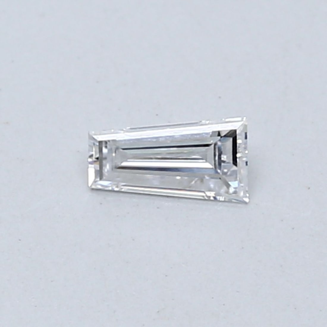 Loose Diamond - TAPERED BAGUETTE 0.18ct E VS1 (1 of 1)