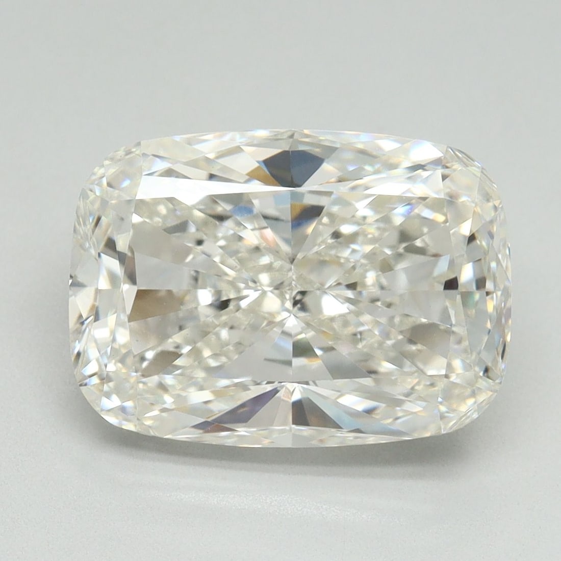 Loose Diamond - CUSHION MODIFIED 6.03ct G VVS2: Loose Diamond - CUSHION MODIFIED 6.03ct G VVS2 Source: This is a real non-mined Diamond that has been grown in a lab Shape: CUSHION MODIFIED Carats: 6.03 Color: G Clarity: VVS2 Certification: IGI Vide