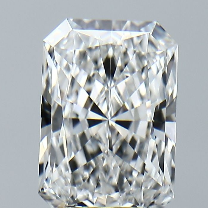 Loose Diamond - RADIANT 2.56ct E VVS2: Loose Diamond - RADIANT 2.56ct E VVS2 Source: This is a real non-mined Diamond that has been grown in a lab Shape: RADIANT Carats: 2.56 Color: E Clarity: VVS2 Certification: IGI Video: