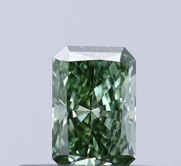 Loose Diamond - RADIANT 0.24ct Fancy Vivid Green VS2: Loose Diamond - RADIANT 0.24ct Fancy Vivid Green VS2 Source: This is a real non-mined Diamond that has been grown in a lab Shape: RADIANT Carats: 0.24 Color: Fancy Vivid Green Certification: IGI