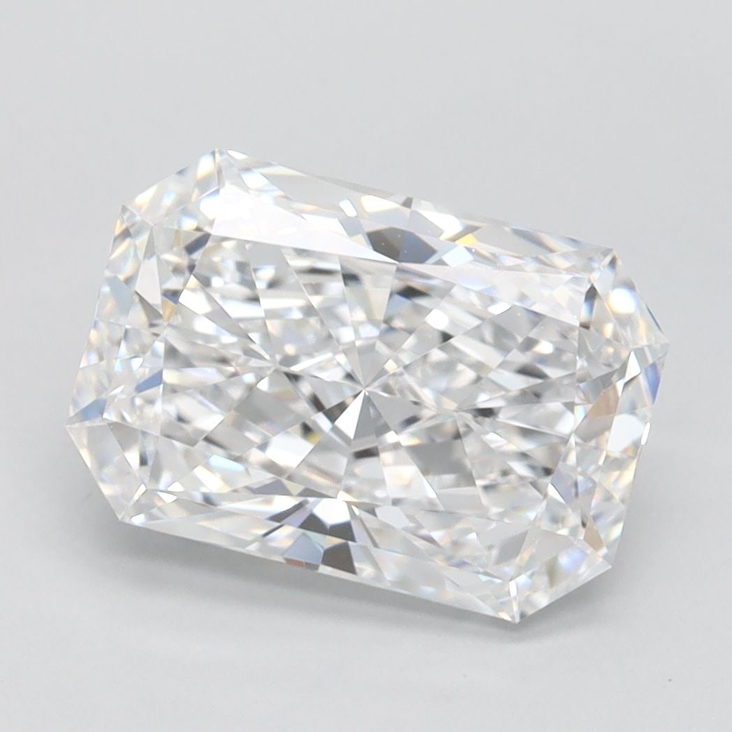 Loose Diamond - RADIANT 2.16ct D FL: Loose Diamond - RADIANT 2.16ct D FL Source: This is a real non-mined Diamond that has been grown in a lab Shape: RADIANT Carats: 2.16 Color: D Clarity: FL Certification: IGI Video: Video Link The