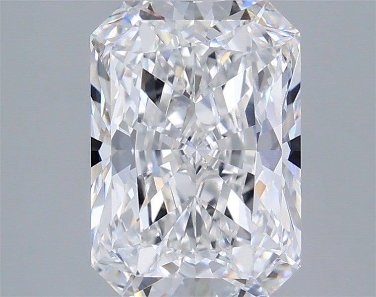 Loose Diamond - RADIANT 3.08ct D VVS1: Loose Diamond - RADIANT 3.08ct D VVS1 Source: This is a real non-mined Diamond that has been grown in a lab Shape: RADIANT Carats: 3.08 Color: D Clarity: VVS1 Certification: IGI Video: Video Link The