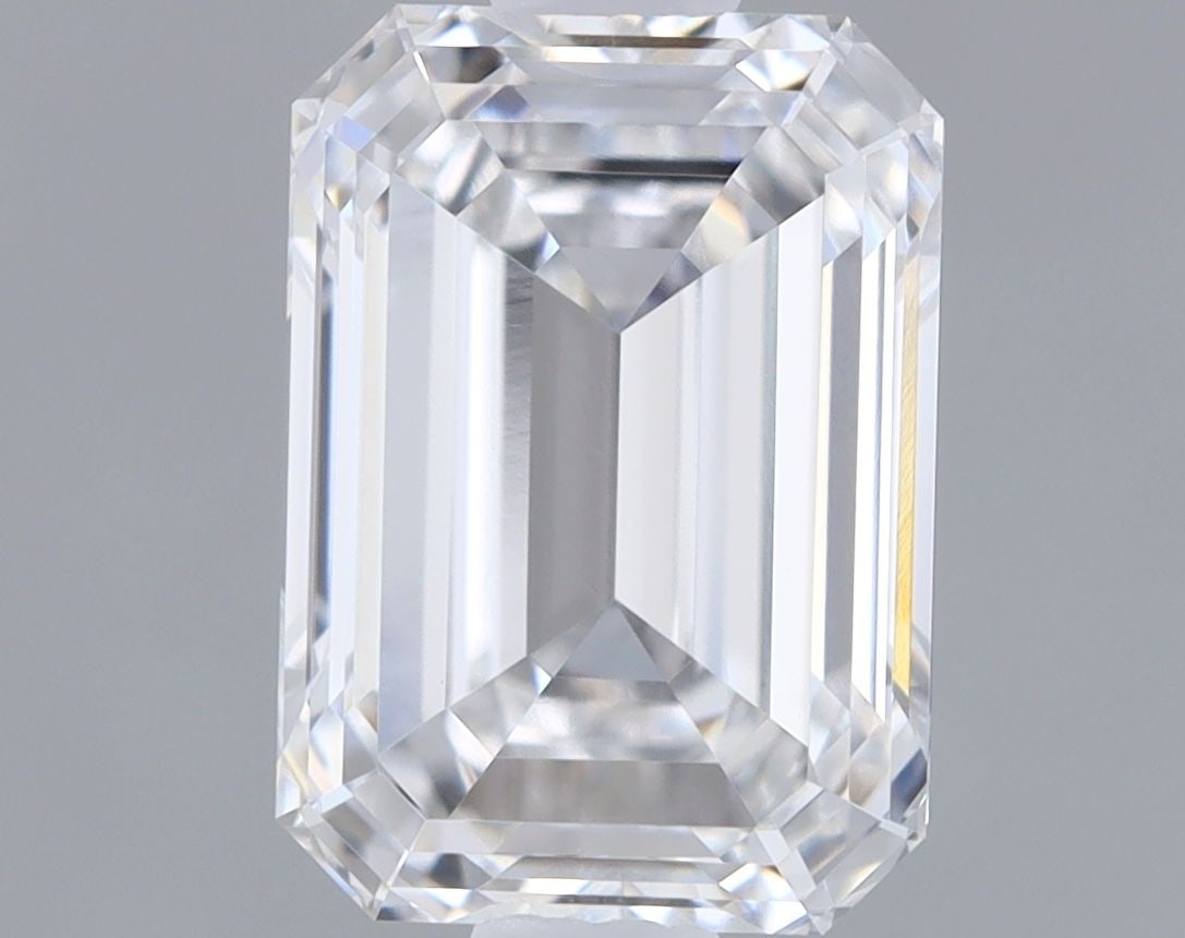 Loose Diamond - EMERALD 1.06ct D VVS2: Loose Diamond - EMERALD 1.06ct D VVS2 Source: This is a real non-mined Diamond that has been grown in a lab Shape: EMERALD Carats: 1.06 Color: D Clarity: VVS2 Certification: IGI Video: Video Link The