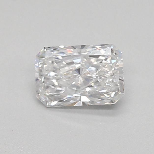 Loose Diamond - RADIANT 0.39ct E VVS2: Loose Diamond - RADIANT 0.39ct E VVS2 Source: This is a real non-mined Diamond that has been grown in a lab Shape: RADIANT Carats: 0.39 Color: E Clarity: VVS2 Certification: IGI Video: Video Link The