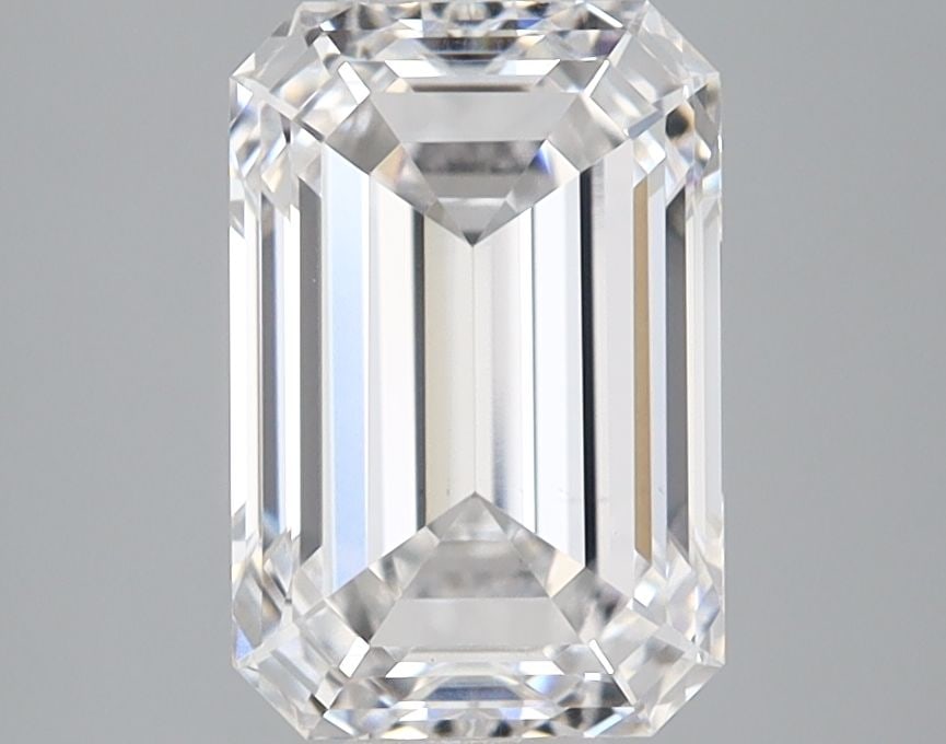 Loose Diamond - EMERALD 2.52ct D VS1: Loose Diamond - EMERALD 2.52ct D VS1 Source: This is a real non-mined Diamond that has been grown in a lab Shape: EMERALD Carats: 2.52 Color: D Clarity: VS1 Certification: IGI Video: