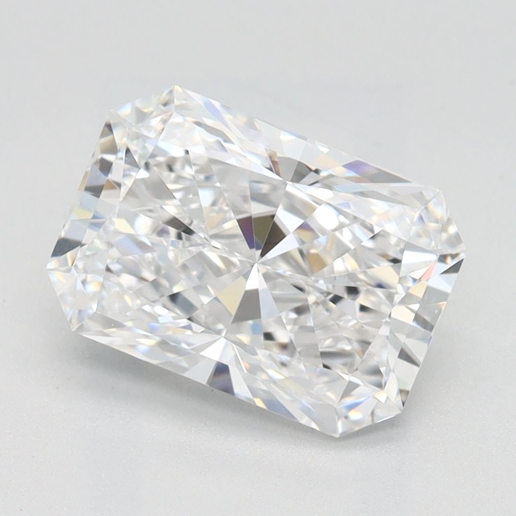 Loose Diamond - RADIANT 2.09ct D VVS1: Loose Diamond - RADIANT 2.09ct D VVS1 Source: This is a real non-mined Diamond that has been grown in a lab Shape: RADIANT Carats: 2.09 Color: D Clarity: VVS1 Certification: IGI Video: Video Link The