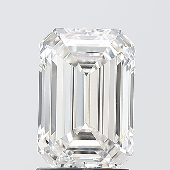 Loose Diamond - EMERALD 2.1ct F VS1: Loose Diamond - EMERALD 2.1ct F VS1 Source: This is a real non-mined Diamond that has been grown in a lab Shape: EMERALD Carats: 2.1 Color: F Clarity: VS1 Certification: IGI Video: Video Link The