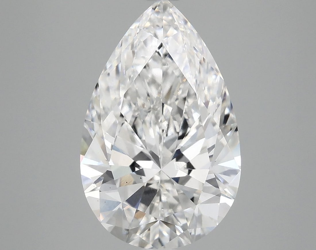Loose Diamond - PEAR 4.56ct E VS1: Loose Diamond - PEAR 4.56ct E VS1 Source: This is a real non-mined Diamond that has been grown in a lab Shape: PEAR Carats: 4.56 Color: E Clarity: VS1 Certification: IGI The Diamond Depot Guarantee: A