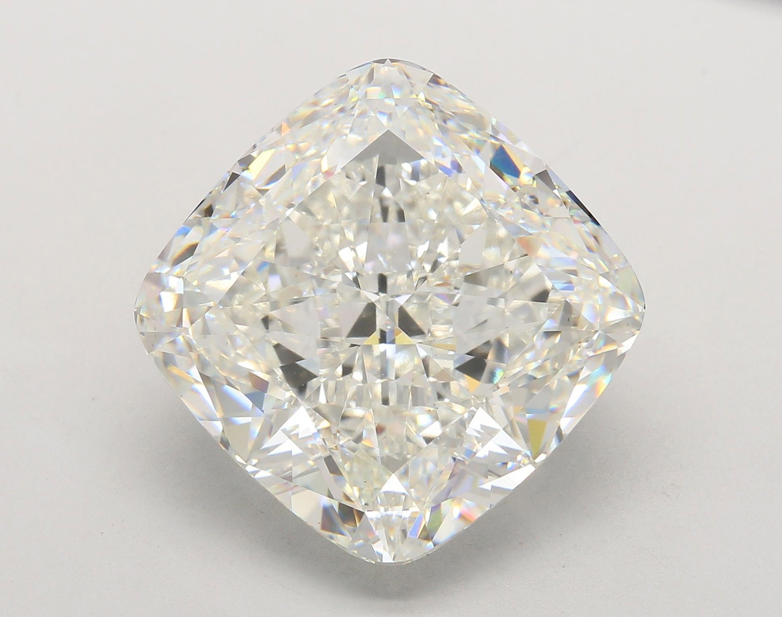 Loose Diamond - CUSHION MODIFIED 30.73ct G VS1: Loose Diamond - CUSHION MODIFIED 30.73ct G VS1 Source: This is a real non-mined Diamond that has been grown in a lab Shape: CUSHION MODIFIED Carats: 30.73 Color: G Clarity: VS1 Certification: IGI
