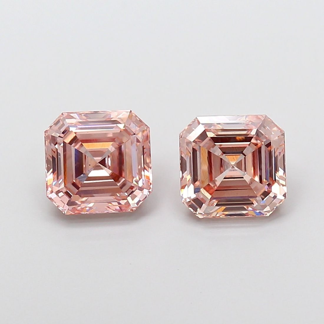 Loose Diamond - ASSCHER 2.05ct Fancy Pink VS1: Loose Diamond - ASSCHER 2.05ct Fancy Pink VS1 Source: This is a real non-mined Diamond that has been grown in a lab Shape: ASSCHER Carats: 2.05 Color: Fancy Pink Certification: IGI Video: Video Link