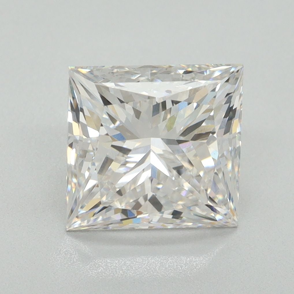 Loose Diamond - PRINCESS 3.15ct E VS1: Loose Diamond - PRINCESS 3.15ct E VS1 Source: This is a real non-mined Diamond that has been grown in a lab Shape: PRINCESS Carats: 3.15 Color: E Clarity: VS1 Certification: NONE Video: