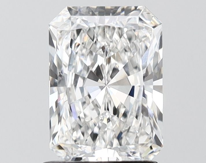 Loose Diamond - RADIANT 1.51ct E VVS1: Loose Diamond - RADIANT 1.51ct E VVS1 Source: This is a real non-mined Diamond that has been grown in a lab Shape: RADIANT Carats: 1.51 Color: E Clarity: VVS1 Certification: IGI Video: Video Link The