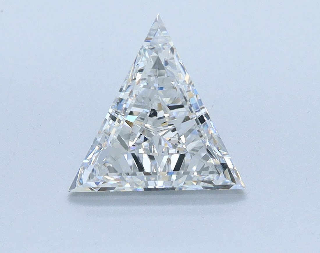 Loose Diamond - TRIANGULAR 1.01ct E VVS2: Loose Diamond - TRIANGULAR 1.01ct E VVS2 Source: This is a real non-mined Diamond that has been grown in a lab Shape: TRIANGULAR Carats: 1.01 Color: E Clarity: VVS2 Certification: IGI Video:
