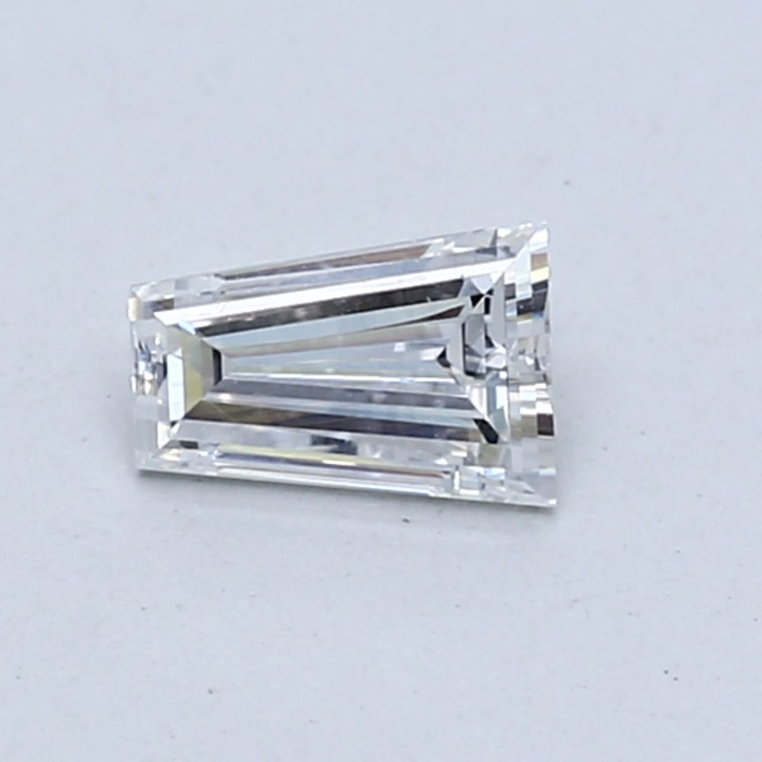 Loose Diamond - TAPERED BAGUETTE 0.48ct E VVS2 (1 of 1)