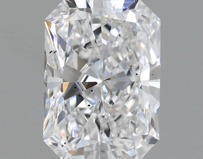 Loose Diamond - RADIANT 1.03ct E VS2: Loose Diamond - RADIANT 1.03ct E VS2 Source: This is a real non-mined Diamond that has been grown in a lab Shape: RADIANT Carats: 1.03 Color: E Clarity: VS2 Certification: IGI Video: