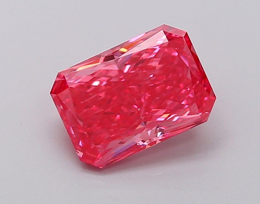 Loose Diamond - RADIANT 1.65ct Fancy Vivid Pink VVS2: Loose Diamond - RADIANT 1.65ct Fancy Vivid Pink VVS2 Source: This is a real non-mined Diamond that has been grown in a lab Shape: RADIANT Carats: 1.65 Color: Fancy Vivid Pink Certification: IGI Video: