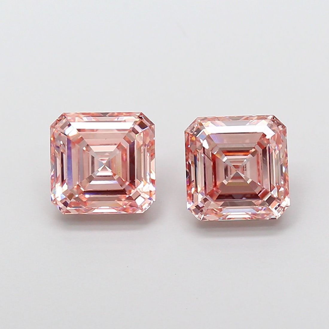 Loose Diamond - ASSCHER 2.03ct Fancy Intense Pink VS1: Loose Diamond - ASSCHER 2.03ct Fancy Intense Pink VS1 Source: This is a real non-mined Diamond that has been grown in a lab Shape: ASSCHER Carats: 2.03 Color: Fancy Intense Pink Certification: IGI Vid