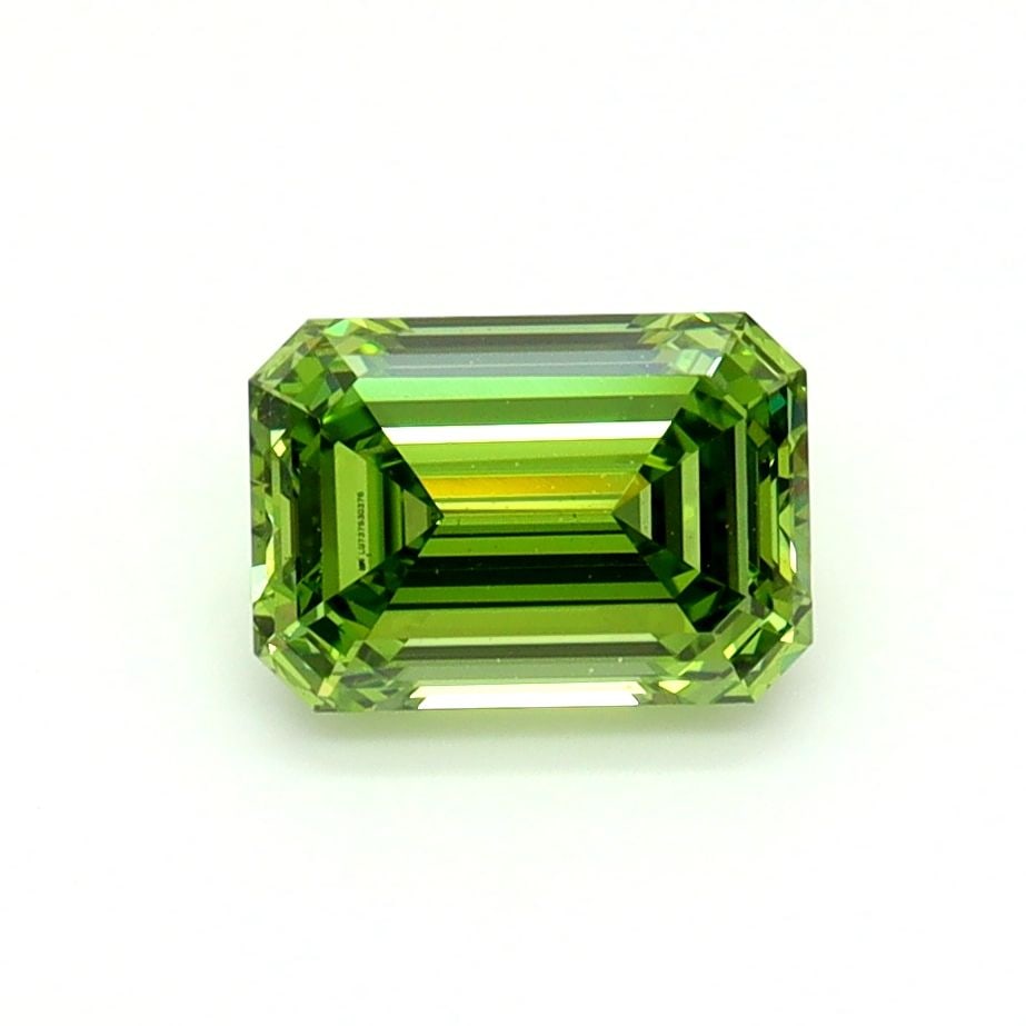 Loose Diamond - EMERALD 1.03ct Fancy Vivid Green VS1: Loose Diamond - EMERALD 1.03ct Fancy Vivid Green VS1 Source: This is a real non-mined Diamond that has been grown in a lab Shape: EMERALD Carats: 1.03 Color: Fancy Vivid Green Certification: IGI Video