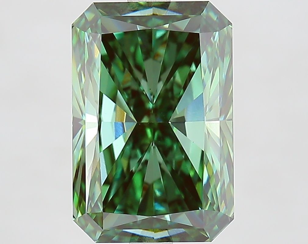 Loose Diamond - RADIANT 4.63ct Fancy Vivid Green VVS2: Loose Diamond - RADIANT 4.63ct Fancy Vivid Green VVS2 Source: This is a real non-mined Diamond that has been grown in a lab Shape: RADIANT Carats: 4.63 Color: Fancy Vivid Green Certification: IGI Vide