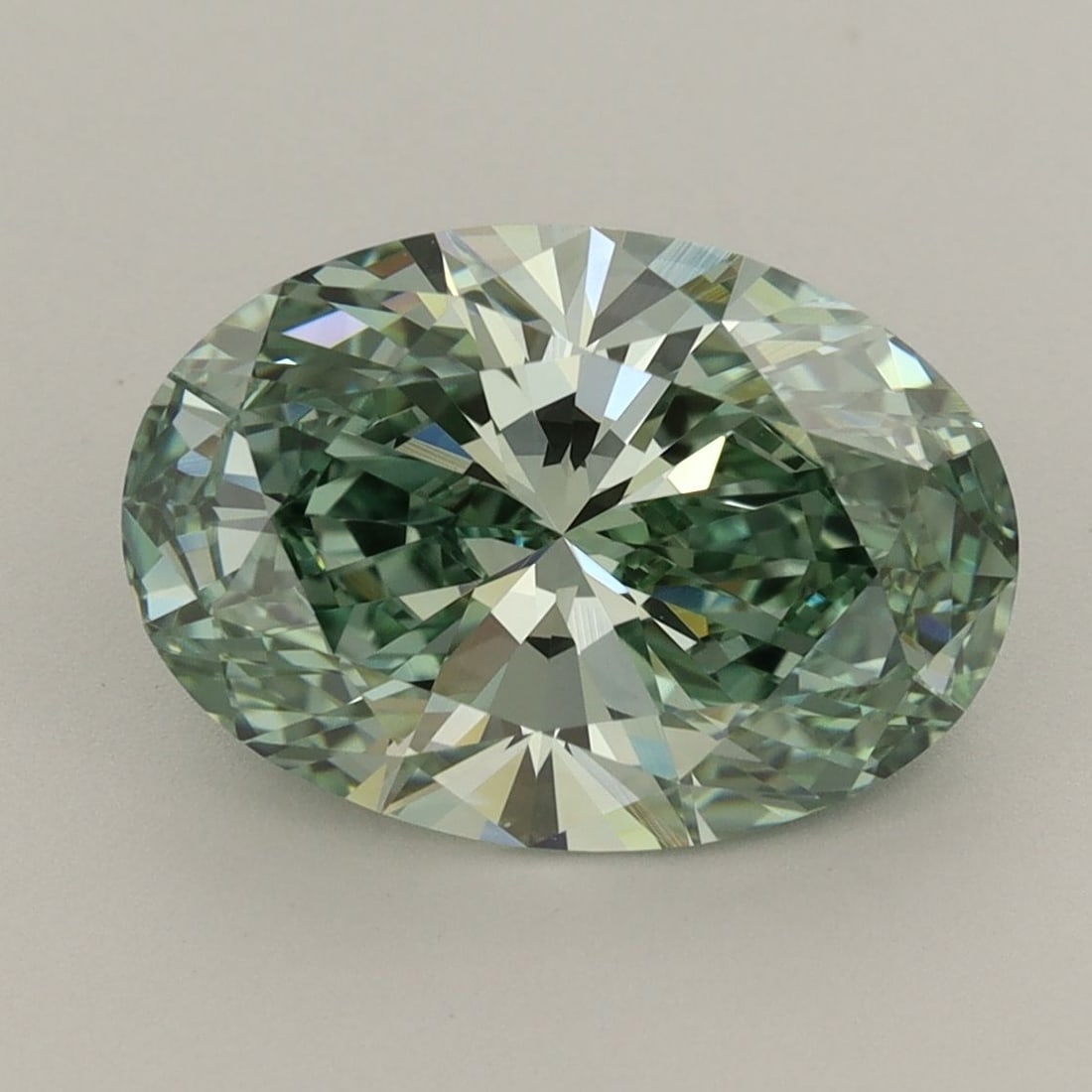 Loose Diamond - OVAL 3.7ct Fancy Vivid Green VS1: Loose Diamond - OVAL 3.7ct Fancy Vivid Green VS1 Source: This is a real non-mined Diamond that has been grown in a lab Shape: OVAL Carats: 3.7 Color: Fancy Vivid Green Certification: IGI Video: