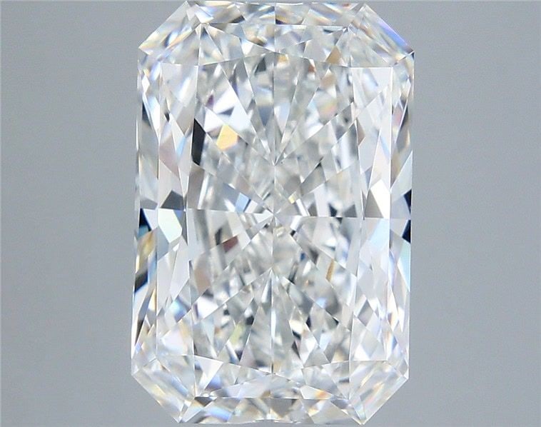 Loose Diamond - RADIANT 5.07ct E VVS2: Loose Diamond - RADIANT 5.07ct E VVS2 Source: This is a real non-mined Diamond that has been grown in a lab Shape: RADIANT Carats: 5.07 Color: E Clarity: VVS2 Certification: IGI Video: