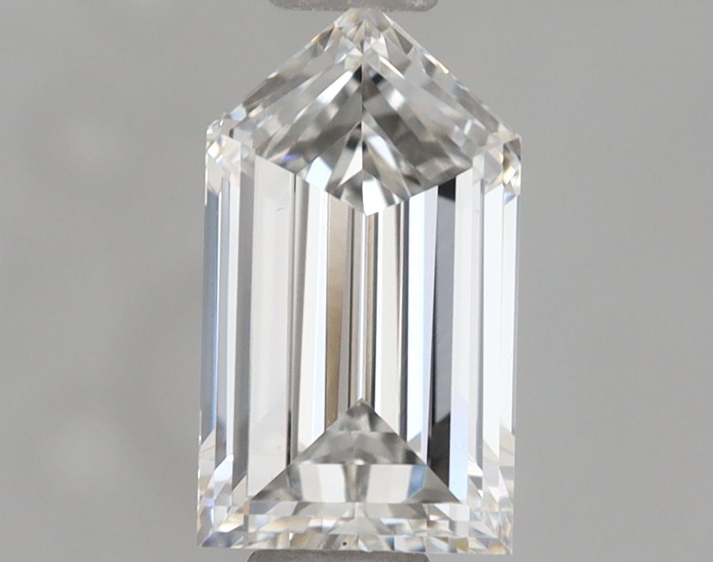 Loose Diamond - BULLET 0.24ct E VVS2: Loose Diamond - BULLET 0.24ct E VVS2 Source: This is a real non-mined Diamond that has been grown in a lab Shape: BULLET Carats: 0.24 Color: E Clarity: VVS2 Certification: NONE Video: