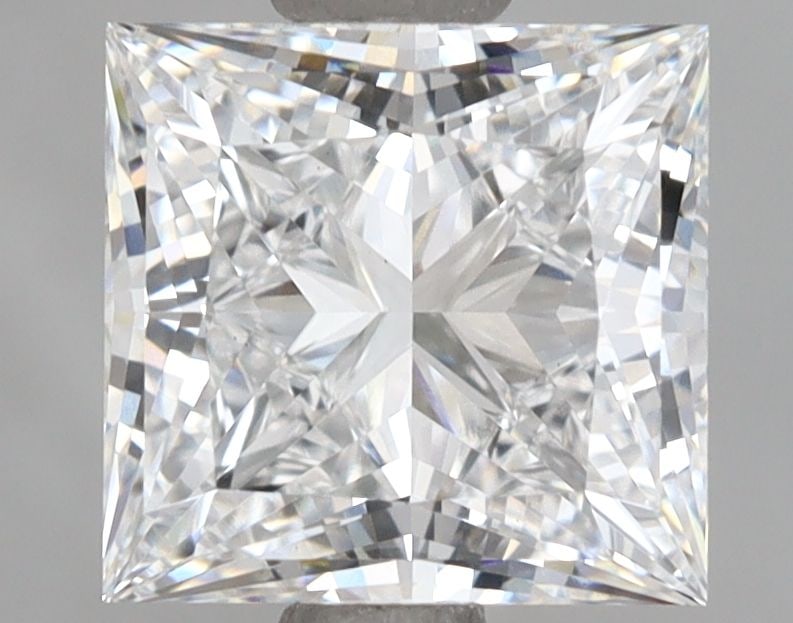 Loose Diamond - PRINCESS 2.24ct D VS1: Loose Diamond - PRINCESS 2.24ct D VS1 Source: This is a real non-mined Diamond that has been grown in a lab Shape: PRINCESS Carats: 2.24 Color: D Clarity: VS1 Certification: IGI Video: