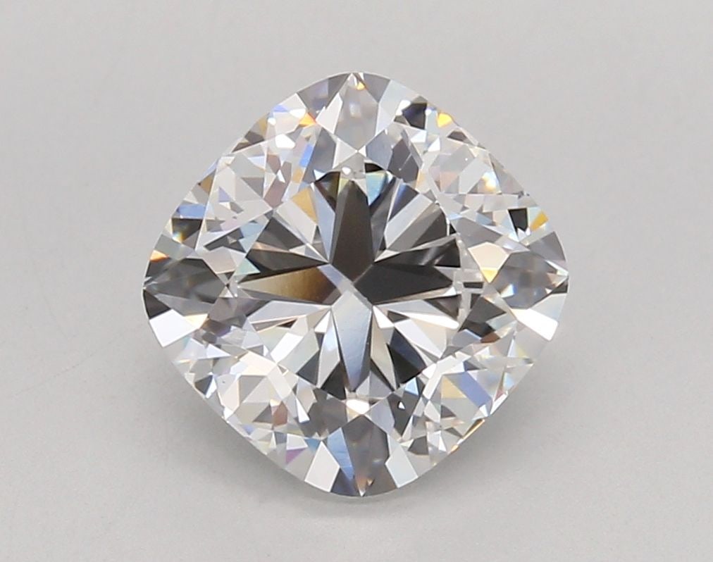 Loose Diamond - CUSHION MODIFIED 3.05ct E VVS2: Loose Diamond - CUSHION MODIFIED 3.05ct E VVS2 Source: This is a real non-mined Diamond that has been grown in a lab Shape: CUSHION MODIFIED Carats: 3.05 Color: E Clarity: VVS2 Certification: IGI Vide