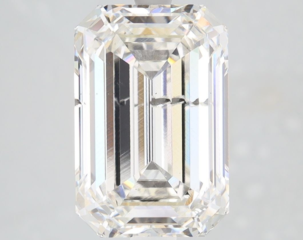 Loose Diamond - EMERALD 4.03ct H SI2: Loose Diamond - EMERALD 4.03ct H SI2 Source: This is a real non-mined Diamond that has been grown in a lab Shape: EMERALD Carats: 4.03 Color: H Clarity: SI2 Certification: IGI Video: