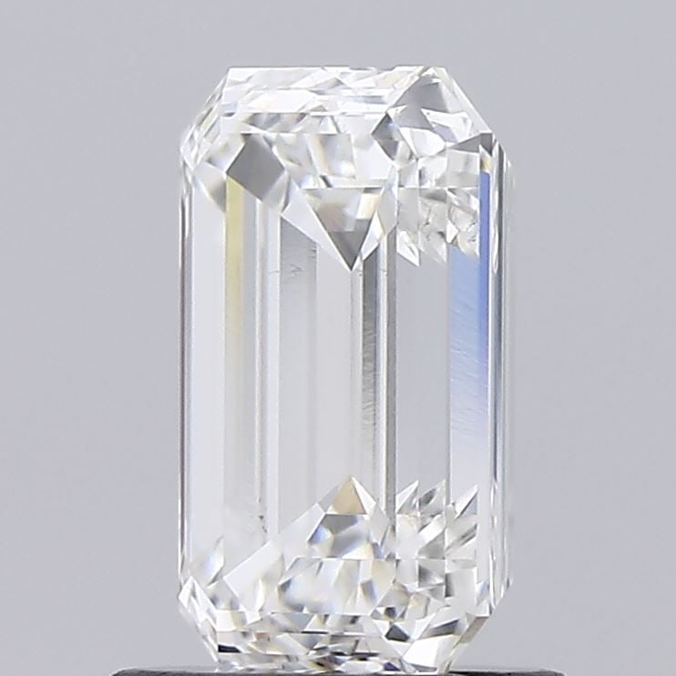 Loose Diamond - EMERALD 1.6ct G VS2: Loose Diamond - EMERALD 1.6ct G VS2 Source: This is a real non-mined Diamond that has been grown in a lab Shape: EMERALD Carats: 1.6 Color: G Clarity: VS2 Certification: IGI Video:
