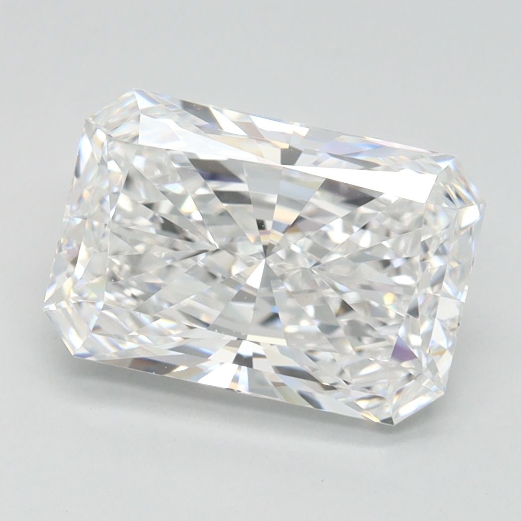 Loose Diamond - RADIANT 2.41ct D IF: Loose Diamond - RADIANT 2.41ct D IF Source: This is a real non-mined Diamond that has been grown in a lab Shape: RADIANT Carats: 2.41 Color: D Clarity: IF Certification: IGI Video: