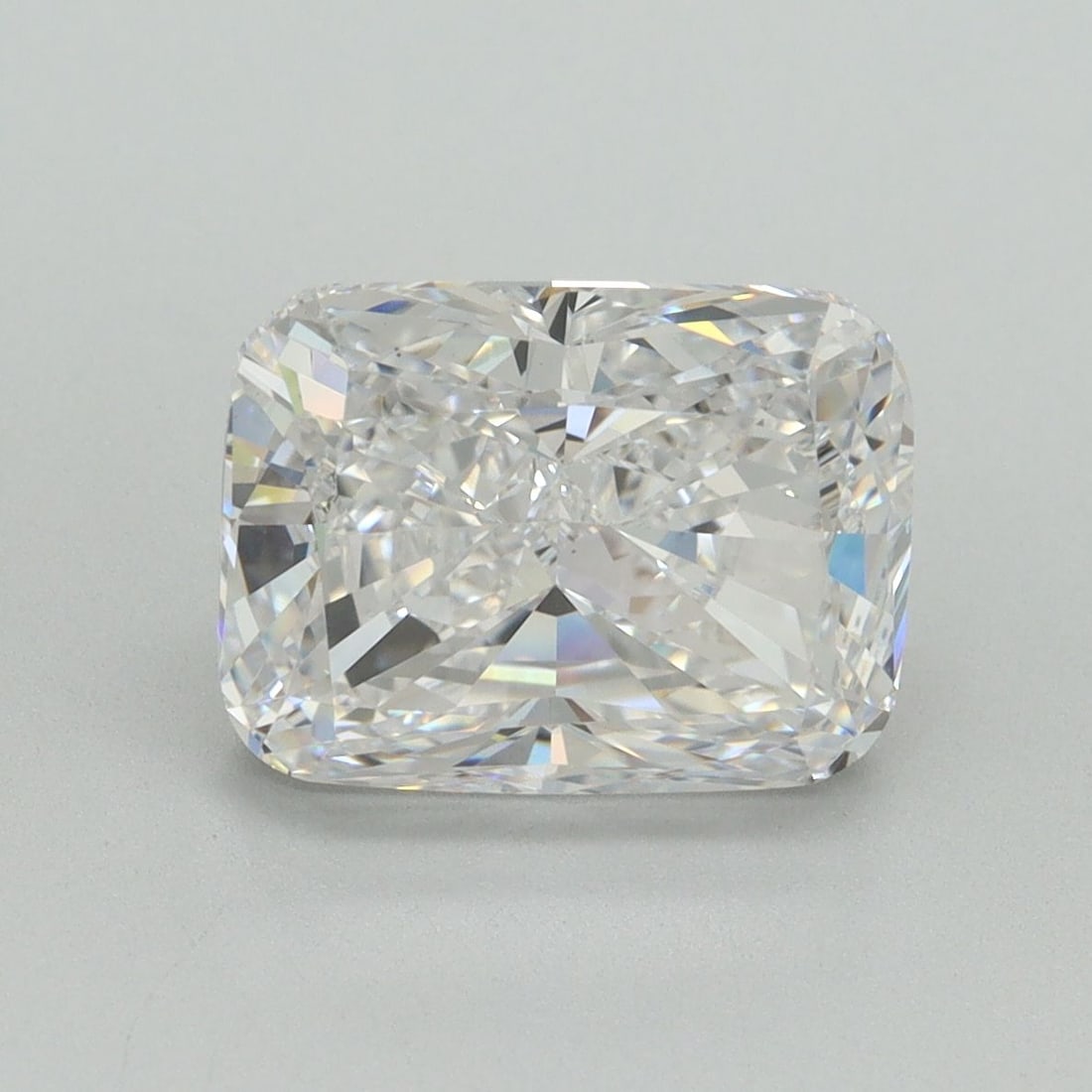 Loose Diamond - CUSHION BRILLIANT 3.59ct D VS1: Loose Diamond - CUSHION BRILLIANT 3.59ct D VS1 Source: This is a real non-mined Diamond that has been grown in a lab Shape: CUSHION BRILLIANT Carats: 3.59 Color: D Clarity: VS1 Certification: IGI Vide