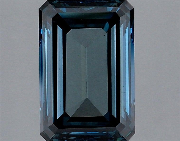 Loose Diamond - EMERALD 2.47ct Fancy Deep Green Blue VS2: Loose Diamond - EMERALD 2.47ct Fancy Deep Green Blue VS2 Source: This is a real non-mined Diamond that has been grown in a lab Shape: EMERALD Carats: 2.47 Color: Fancy Deep Green Blue Certification: I