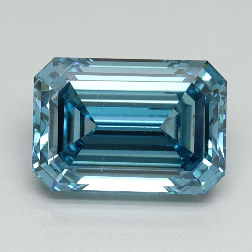 Loose Diamond - EMERALD 3.03ct Fancy Vivid Blue VS1: Loose Diamond - EMERALD 3.03ct Fancy Vivid Blue VS1 Source: This is a real non-mined Diamond that has been grown in a lab Shape: EMERALD Carats: 3.03 Color: Fancy Vivid Blue Certification: IGI Video: