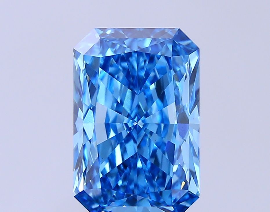 Loose Diamond - RADIANT 4.07ct Fancy Vivid Blue VS1: Loose Diamond - RADIANT 4.07ct Fancy Vivid Blue VS1 Source: This is a real non-mined Diamond that has been grown in a lab Shape: RADIANT Carats: 4.07 Color: Fancy Vivid Blue Certification: IGI Video: