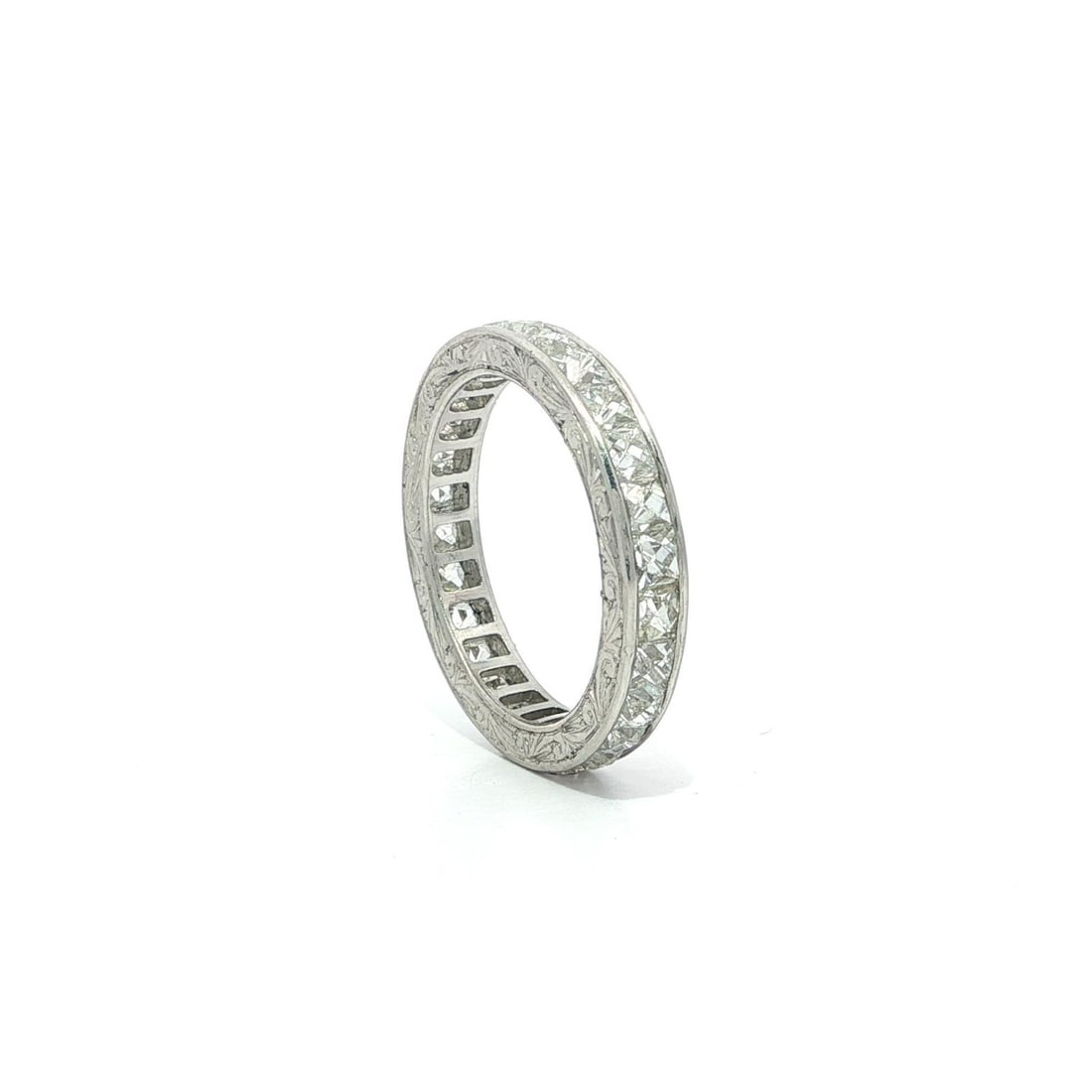 Vintage Platinum Eternity Band Ring 2.75ctw French Cut Diamonds: Vintage Platinum Eternity Band Ring 2.75ctw French Cut Diamonds This exquisite vintage eternity band ring showcases a stunning array of natural genuine diamonds, meticulously crafted in a channel set 