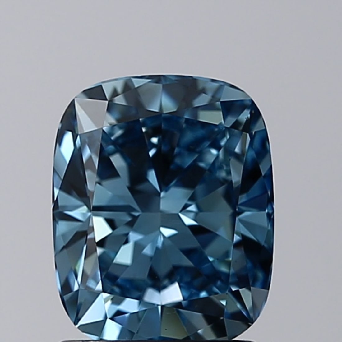 Loose Diamond - CUSHION BRILLIANT 1.5ct Fancy Vivid Blue VS1: Loose Diamond - CUSHION BRILLIANT 1.5ct Fancy Vivid Blue VS1 Source: This is a real non-mined Diamond that has been grown in a lab Shape: CUSHION BRILLIANT Carats: 1.5 Color: Fancy Vivid Blue