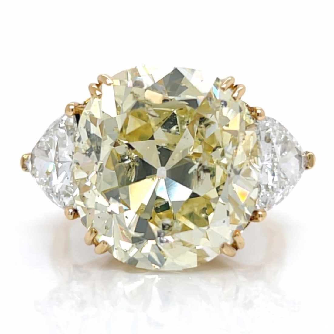 15.77 Carat Diamond Ring with Trillion Diamonds in 18K French Gold GIA Certified (1 of 4)