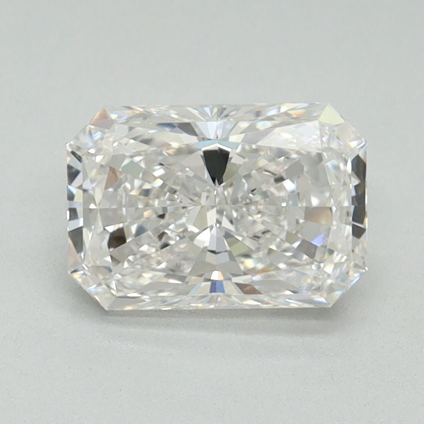 Loose Diamond - RADIANT 1.3ct E VVS2: Loose Diamond - RADIANT 1.3ct E VVS2 Source: This is a real non-mined Diamond that has been grown in a lab Shape: RADIANT Carats: 1.3 Color: E Clarity: VVS2 Certification: IGI Video: