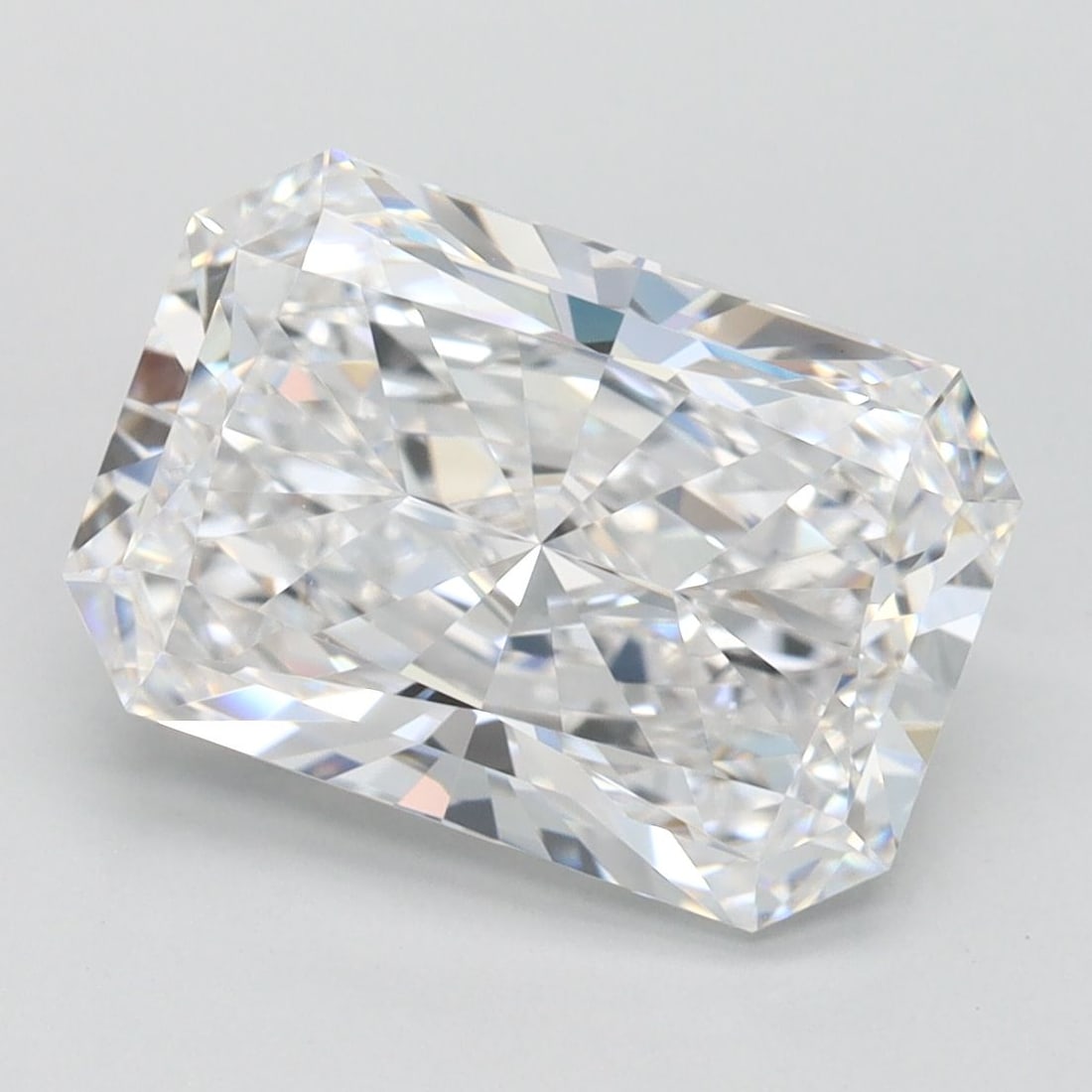 Loose Diamond - RADIANT 3.06ct D IF: Loose Diamond - RADIANT 3.06ct D IF Source: This is a real non-mined Diamond that has been grown in a lab Shape: RADIANT Carats: 3.06 Color: D Clarity: IF Certification: IGI Video: