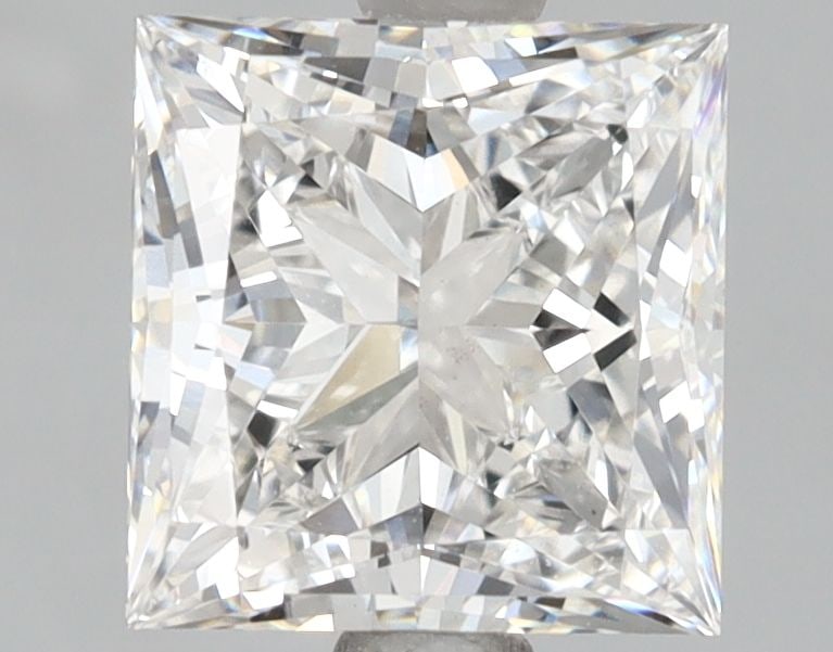 Loose Diamond - RADIANT 0.65ct E VVS2: Loose Diamond - RADIANT 0.65ct E VVS2 Source: This is a real non-mined Diamond that has been grown in a lab Shape: RADIANT Carats: 0.65 Color: E Clarity: VVS2 Certification: IGI Video: Video Link The
