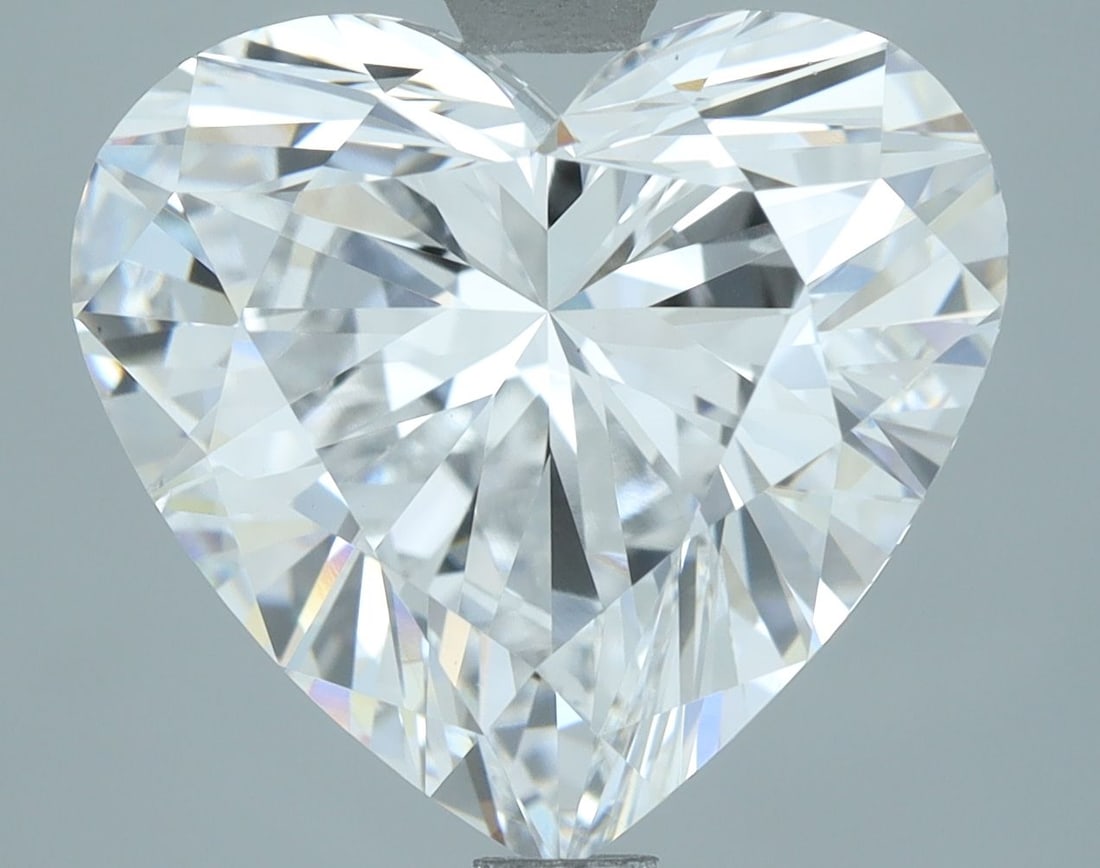 Loose Diamond - HEART 4.01ct D VS1: Loose Diamond - HEART 4.01ct D VS1 Source: This is a real non-mined Diamond that has been grown in a lab Shape: HEART Carats: 4.01 Color: D Clarity: VS1 Certification: IGI Video: