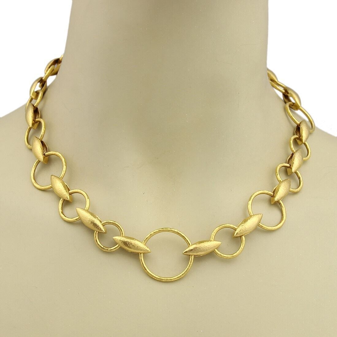 Gurhan Wheatla 24k Yellow Gold Hammered Circle Link Necklace: Gurhan Wheatla 24k Yellow Gold Hammered Circle Link Necklace This Gurhan Wheatla necklace is expertly crafted from 24k yellow gold and showcases a series of hammered circle links, offering a distincti